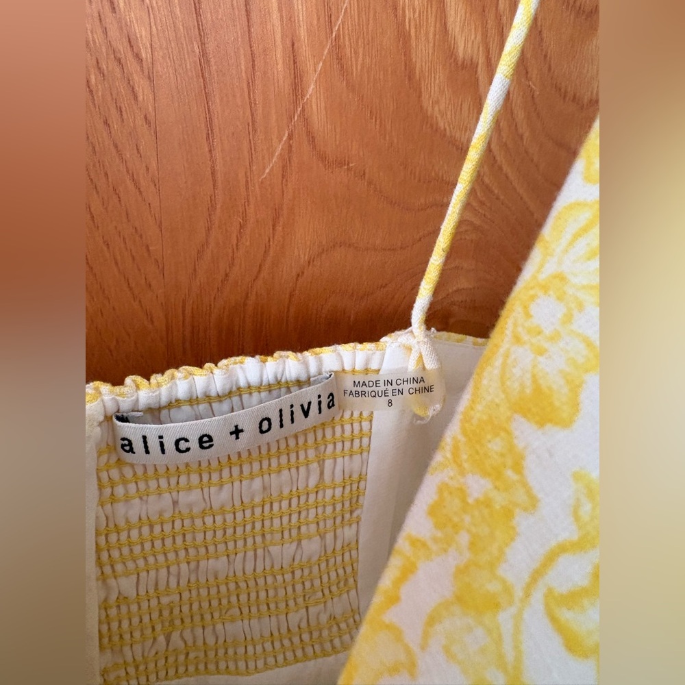 Alice + Olivia Melvina Yellow and White Floral Dress 8 - Picture 3 of 10